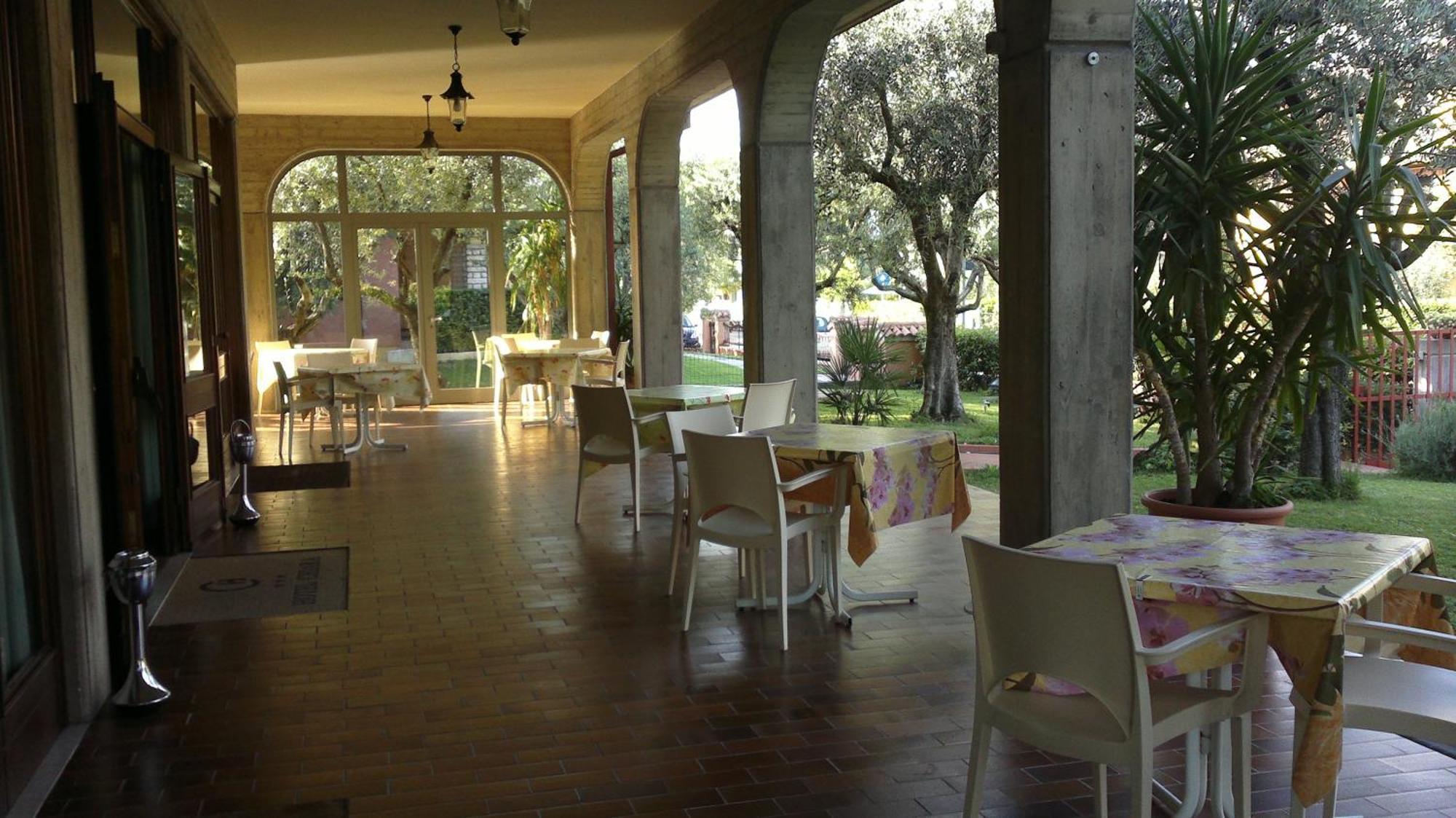 Hotel Chiara Sirmione Buitenkant foto