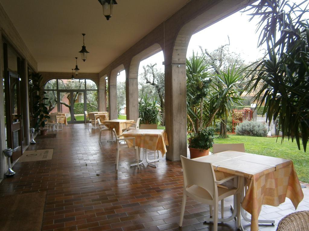 Hotel Chiara Sirmione Buitenkant foto