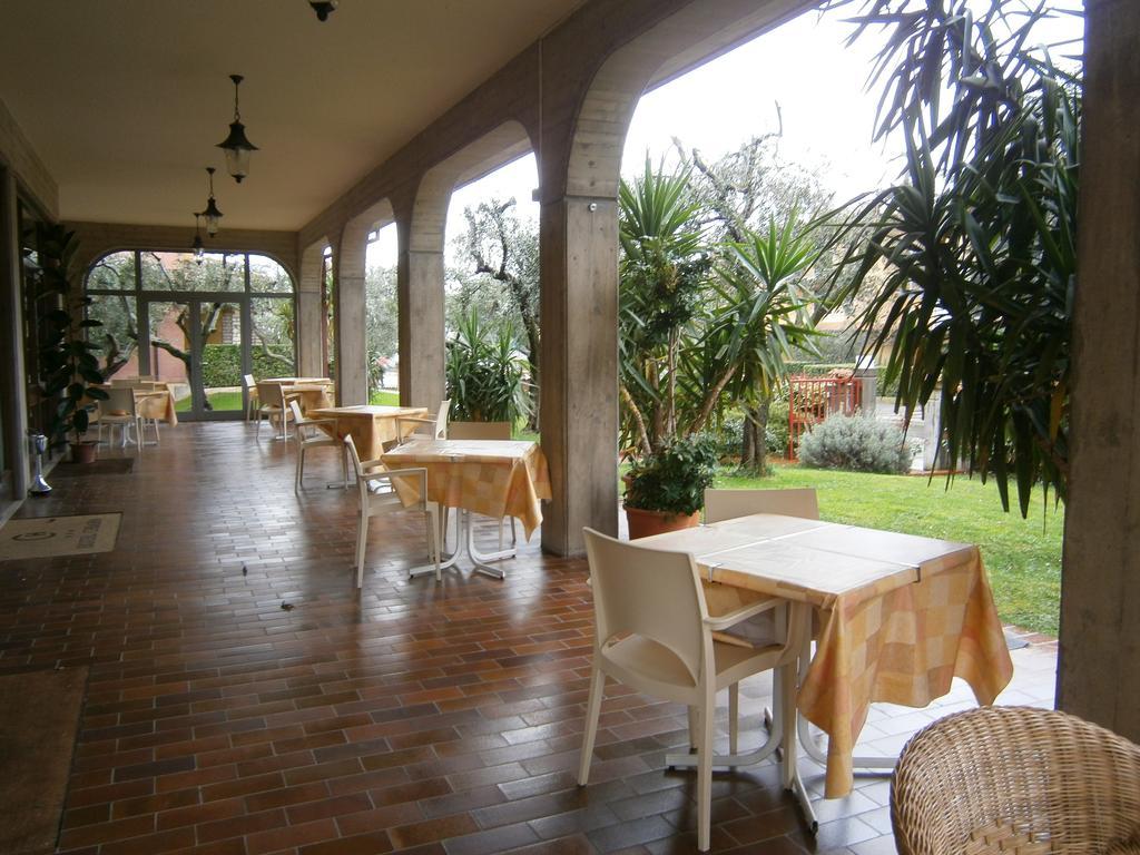 Hotel Chiara Sirmione Buitenkant foto