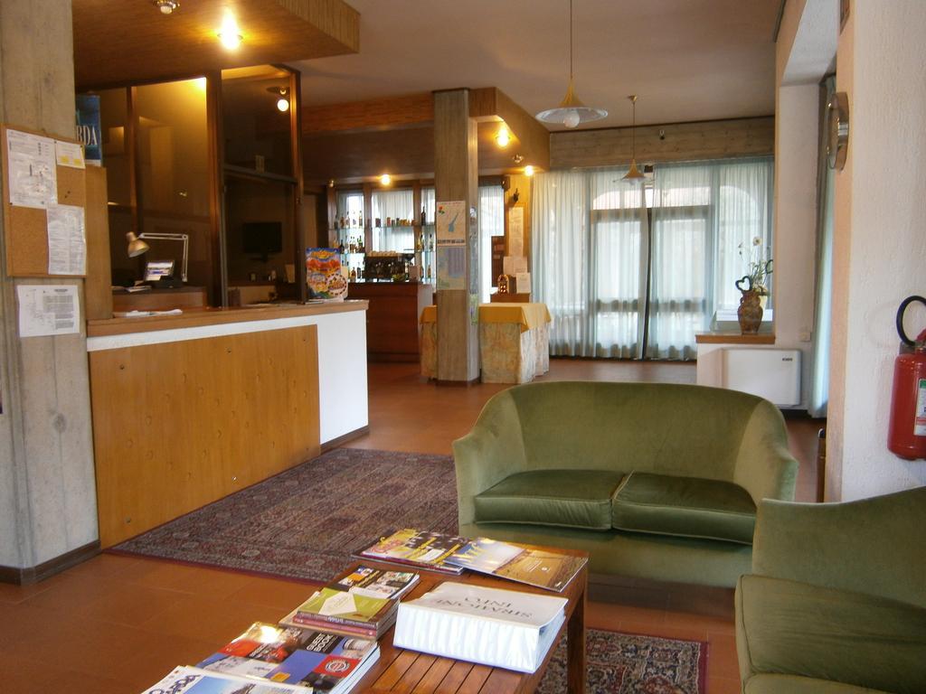 Hotel Chiara Sirmione Buitenkant foto