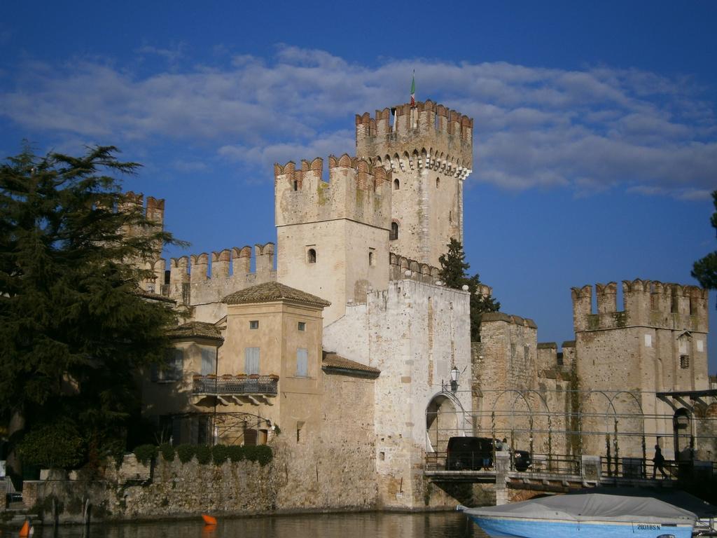 Hotel Chiara Sirmione Buitenkant foto