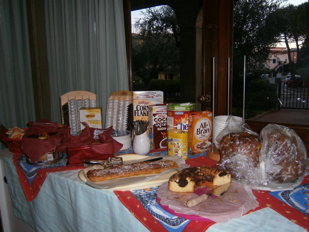 Hotel Chiara Sirmione Buitenkant foto