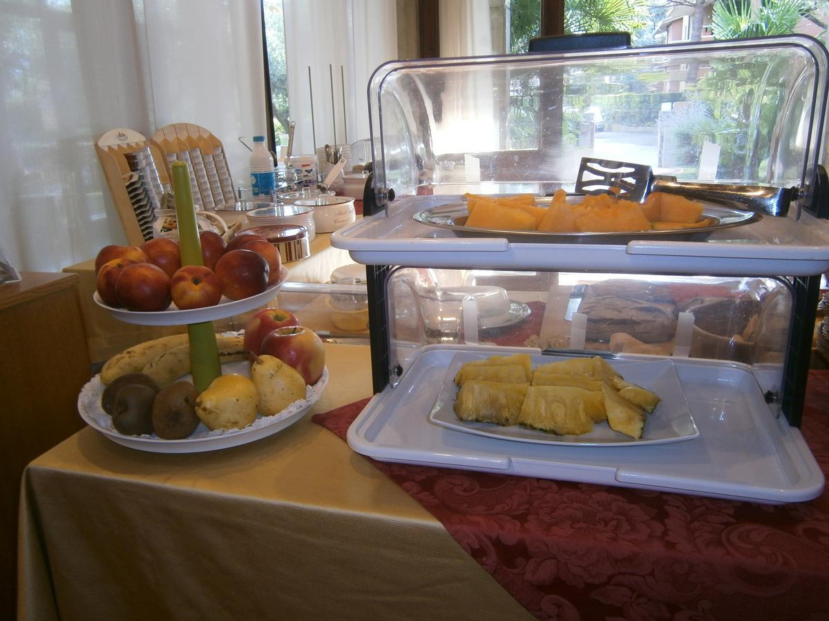 Hotel Chiara Sirmione Buitenkant foto