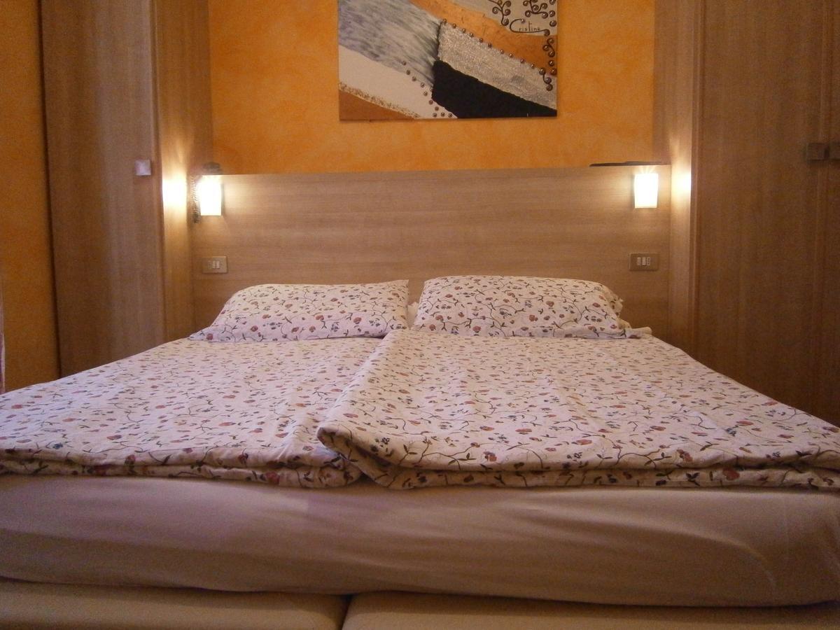 Hotel Chiara Sirmione Buitenkant foto