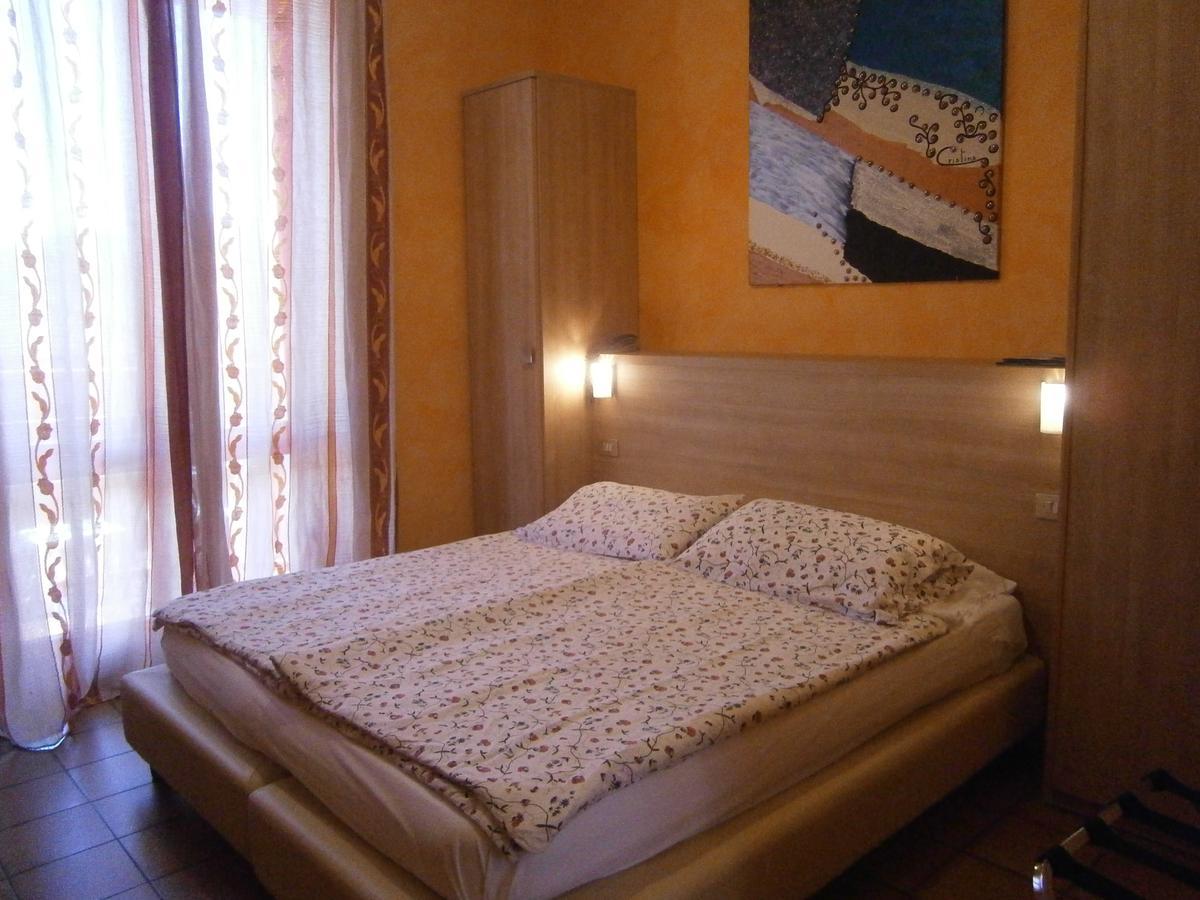 Hotel Chiara Sirmione Buitenkant foto